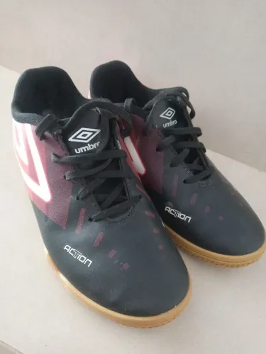 Tênis Umbro infantil