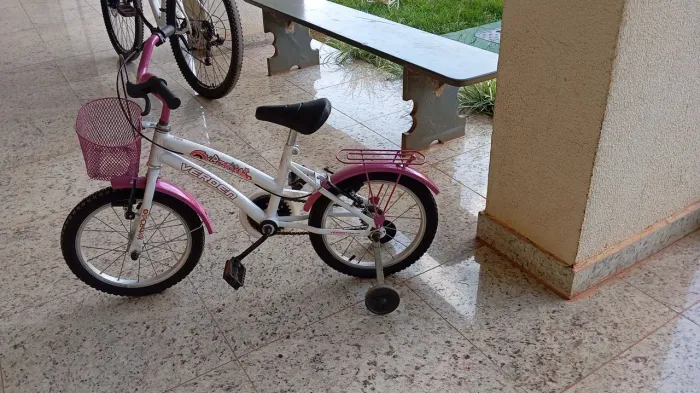 Vendo bicicleta de criança