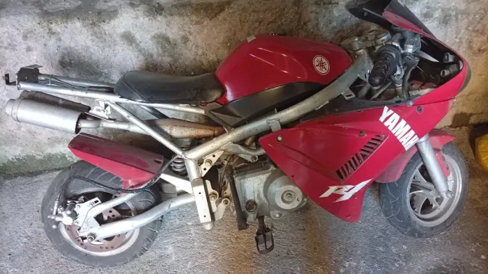 Moto infantil a gasolina