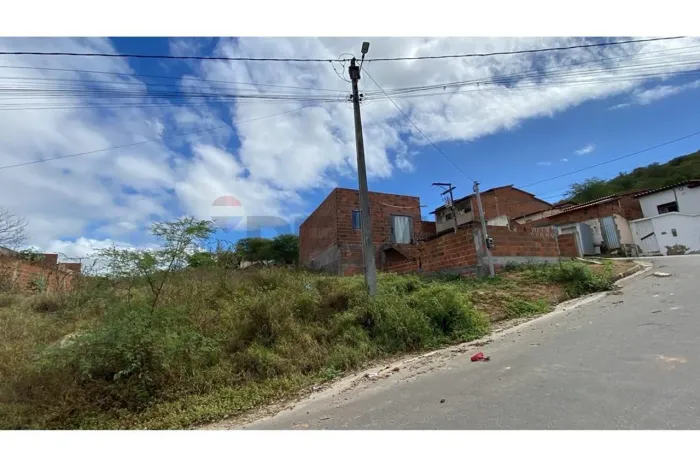 TERRENO À VENDA NO BAIRRO CANSANÇÃO JEQUIÉ/BA
