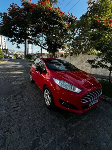 Ford Fiesta 1.6 16V Flex Mec. 5P 2015