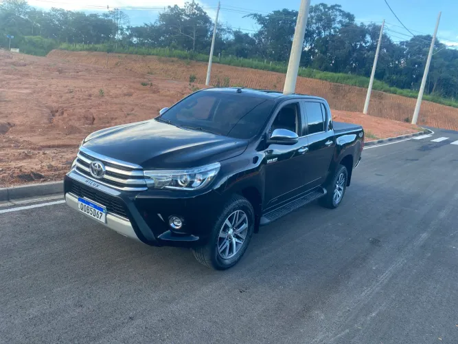 Toyota Hilux CD SRX 4X4 2.8 TDI 16V Diesel Aut. 2018