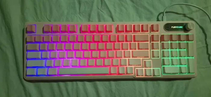 TECLADO ROSA GAMER RGB
