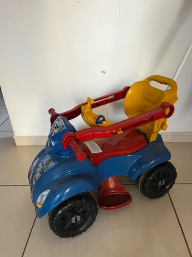 Carrinho de passeio menino