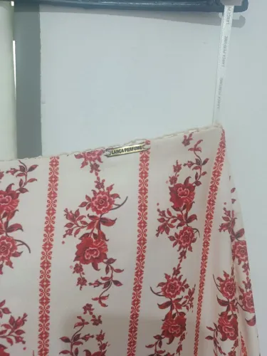 Saia Lança Perfume
