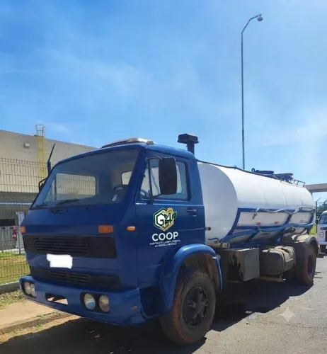 Caminhão Pipa 10 mil litros - água potável