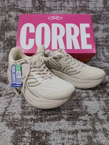Tênis Olympikus Corre Max bege