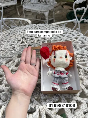 Boneco Amigurumi Pennywise o palhaço