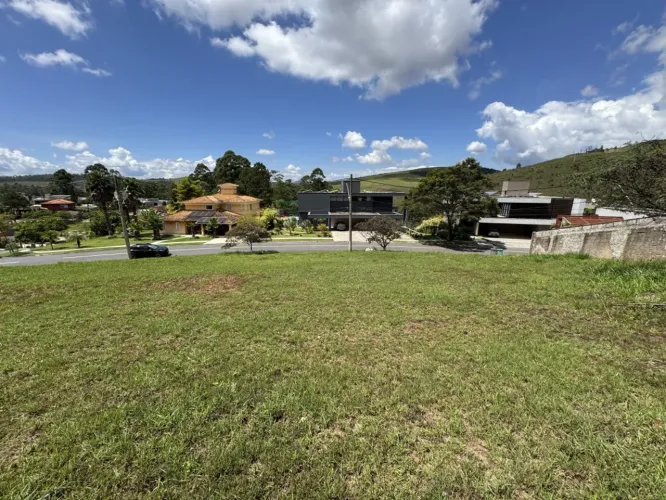 Lote / Terreno à venda em Nova Lima