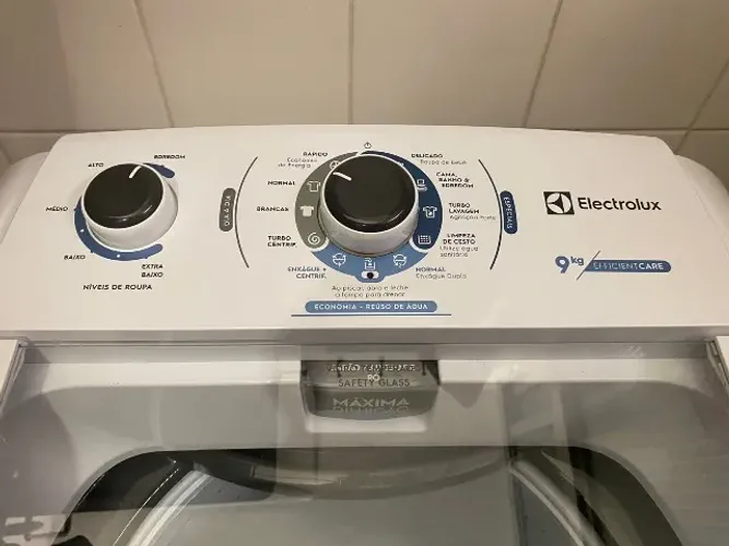 Máquina de Lavar 9kg Electrolux LED09 Efficient Care Turbo Centrifugação Branca