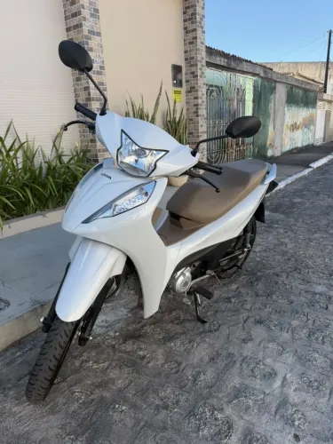 Honda Biz 125 EX/ 125 EX Flex 2025