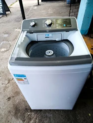 Máquina de lavar Colormaq 14kg semi-nova 
