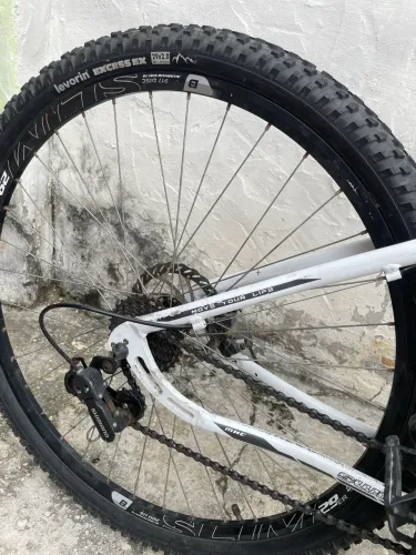 Bicicleta GT Aro 29