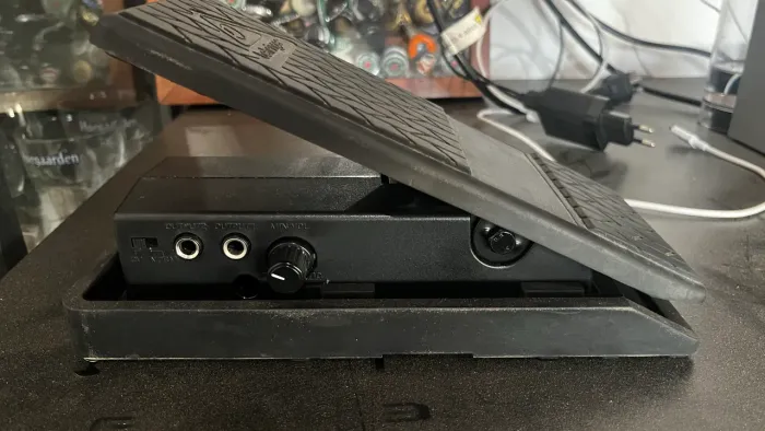 Pedal de Expressao Behringer