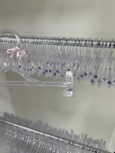 Cabides Transparentes com Presilhas 