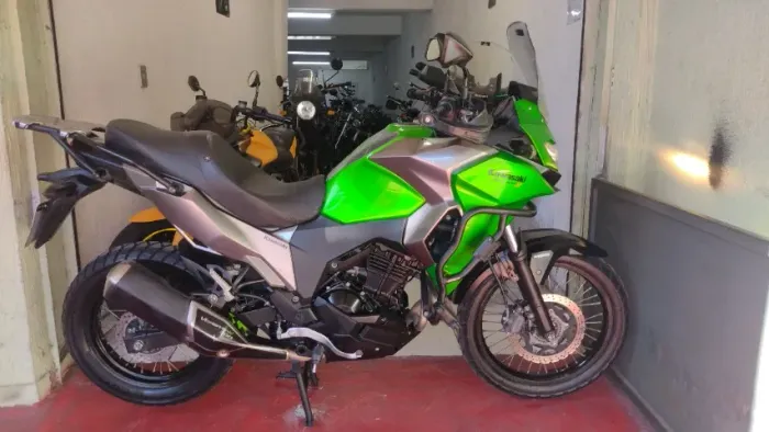 VERSYS 300 X ABS 2018 VERDE IMPECAVEL E DAMOS GARANTIA TOTAL