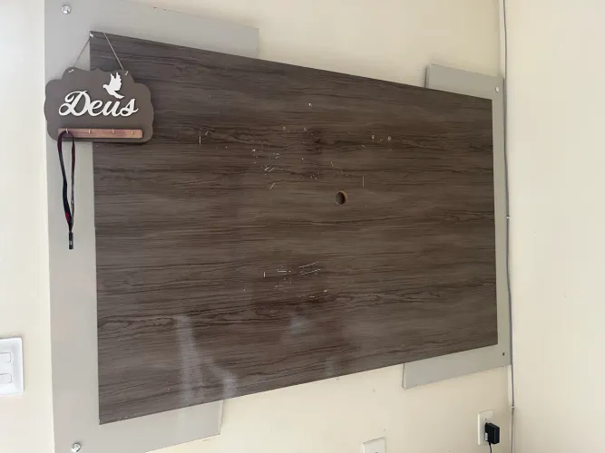 Mesa e Painel de Tv