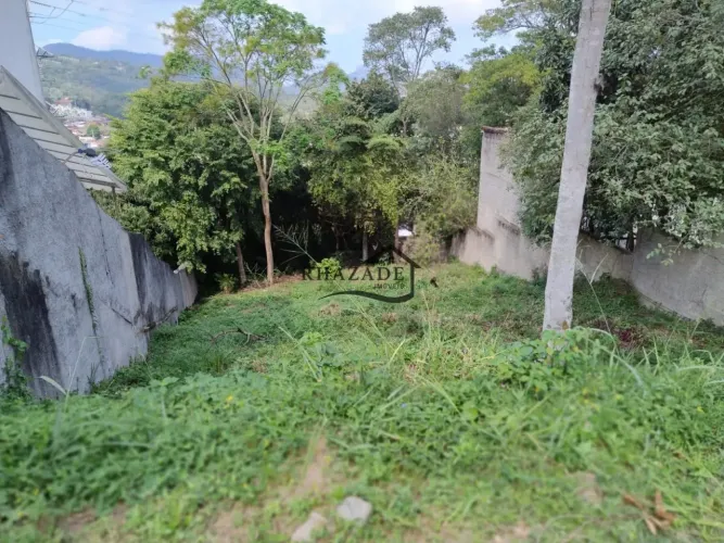 Terreno à venda no Village Pendotiba  Excelente oportunidade