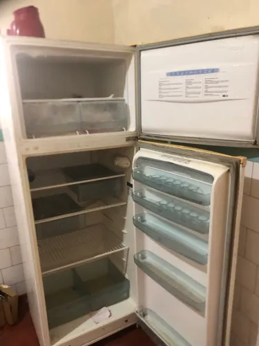 Geladeira duplex com defeito 