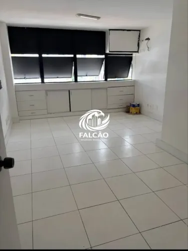Sala para alugar, 32 m² por R$ 2.300/mês - Barra - Salvador/BA