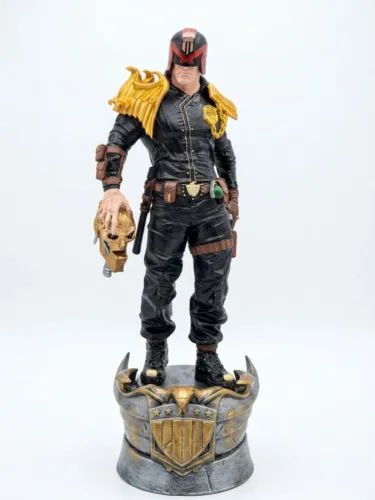 Juiz dredd 40cm cm ( SO RETIRADA)