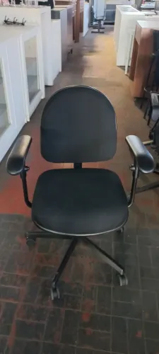 Cadeiras giroflex