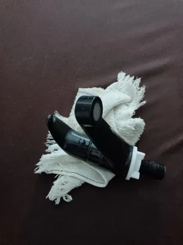 Vendo torneira ABS semi nova coloquei no lavabo mais ficou curta por isso estou vendendo !