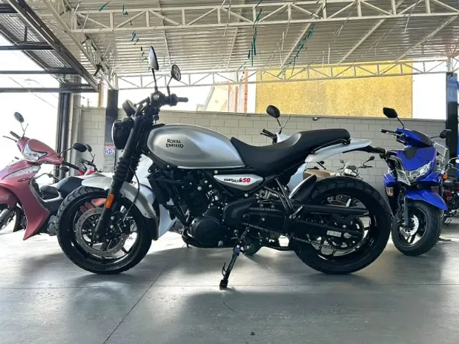 ROYAL ENFIELD - GUERRILLA 2026