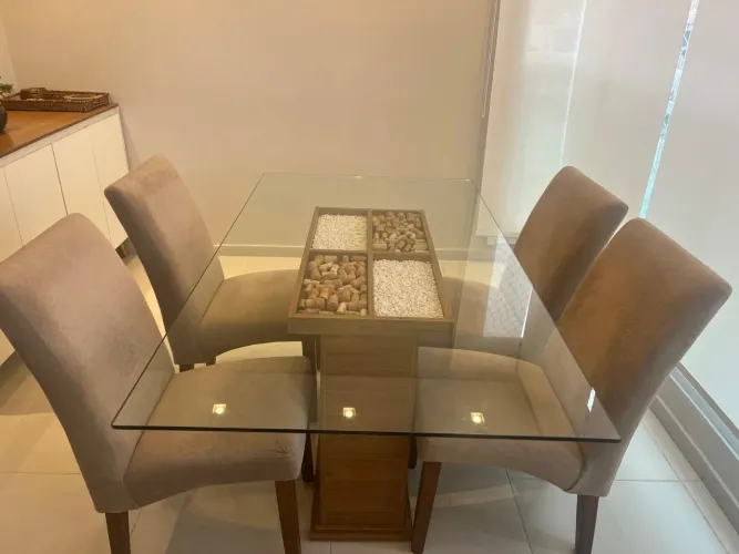 Mesa 6 cadeiras