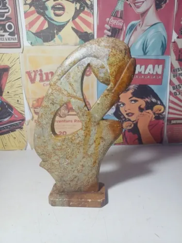 Escultura em pedra sabão 23x13