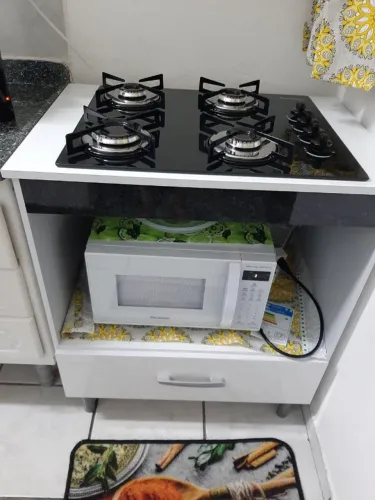 Balcão para cooktop 4 bocas com espaço para microondas e 1 gaveta cor branco