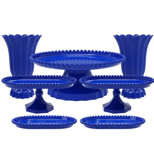 Vendo Kit festas Boleira e bandeja para doces em várias cores e tamanhos.