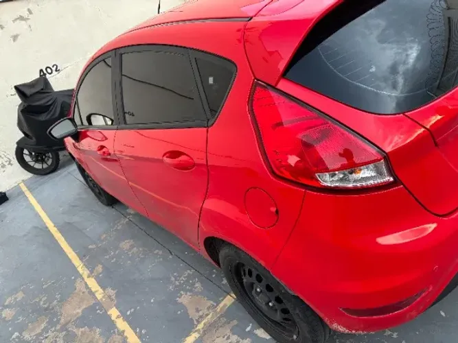 Ford Fiesta 1.5 16V Flex Mec. 5P 2015