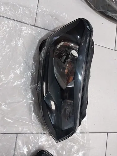 Farol de Gol G6 Focu simples máscara negra 