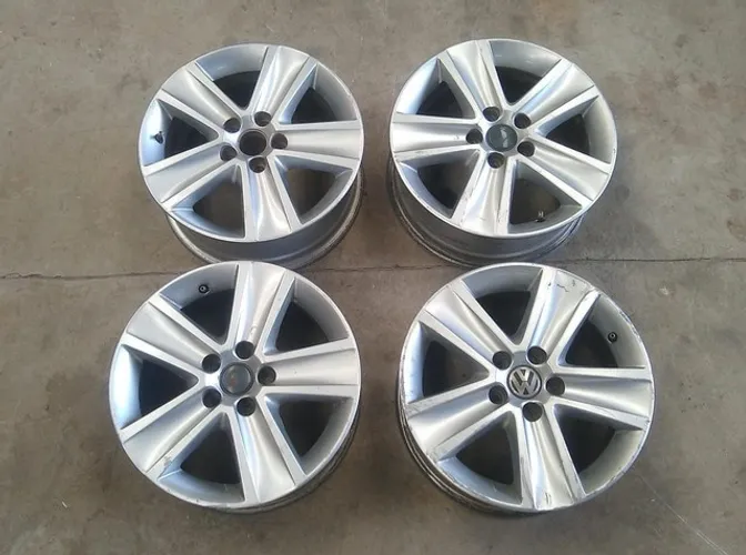 Jogo de roda VW Crossfox 2010