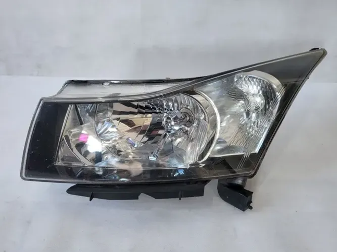 Farol esquerdo Cruze 2011 2012 2013 2014