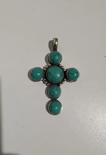 Crucifixo de prata e turquesa