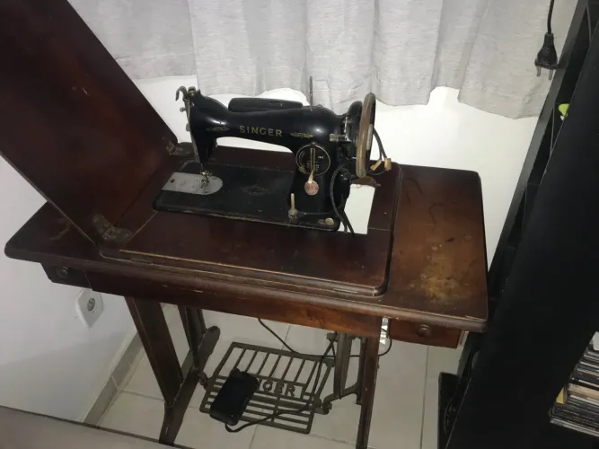 Máquina de costura vintage