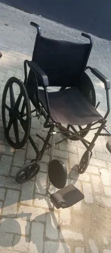 Vendo cadeira de rodas