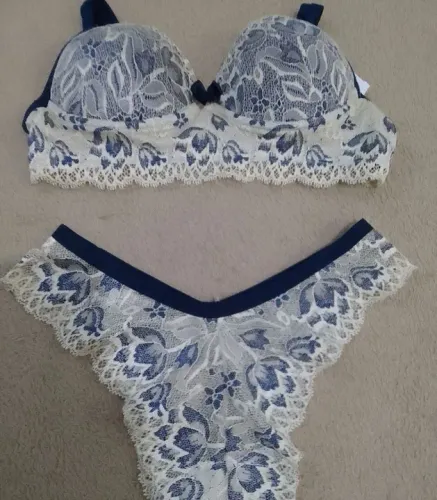 Conjunto lingerie branco com azul