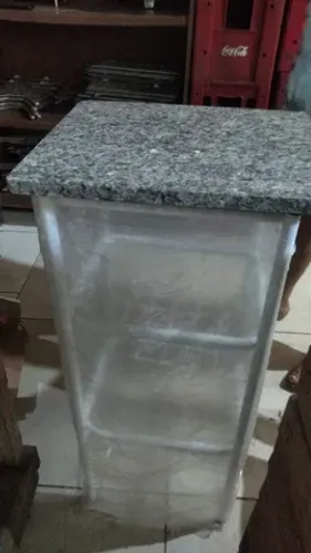 Fruteira para gela agua com pedra de granito 