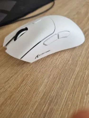 Mouse Gamer Attack Shark R1 Sem fio Dpi até 18.000