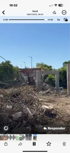 Demolição em andamento