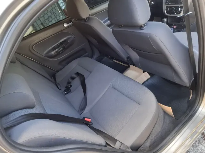 Volkswagen Voyage 1.0/1.0 City MI Total Flex 8V 4P 2012