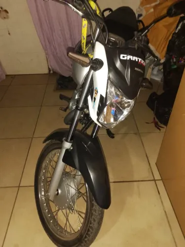 Troco Honda CG Start ;ano 2024,por carro!!!!