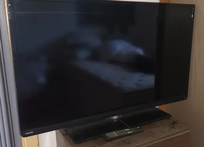 TV Led 40 Polegadas Toshiba. Estragada