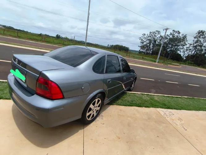 Chevrolet Vectra GLS/ Challenge 2.2 MPFI 16V 2001