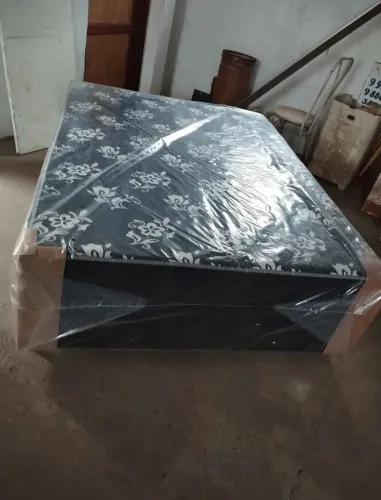 Nova de fábrica Cama Box Casal - espuma D33