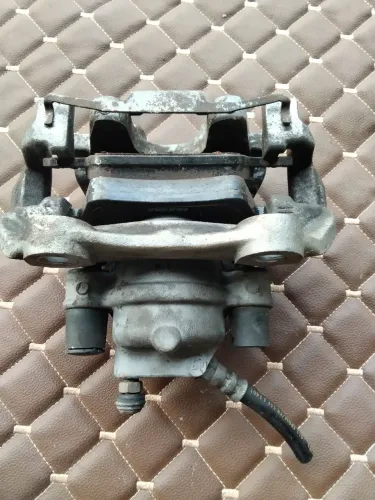Pinça de freio Mercedez s500 v8