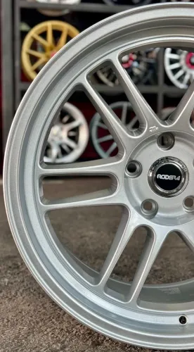 rodas Rodera Rpf1 aro 18 Furação 5x114
